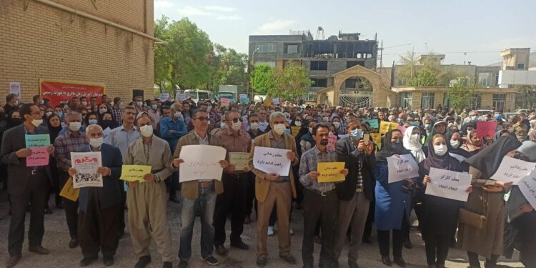 Download Zamaneh Media’s Annual Labor Right Report on Workers’ Protests and Crackdowns in Iran