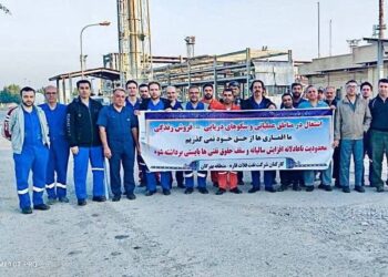 Zamaneh’s 27th Labor Report: Growing Number of Iranians Juggling Two Jobs and Confronting Wage Delays