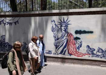 How War Pushes Women Out of Iran’s Labour Market: A Field Report