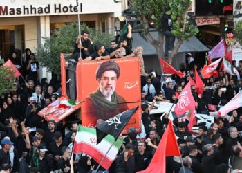 Mojtaba Khamenei’s First Leadership Test: Revenge or Negotiation?