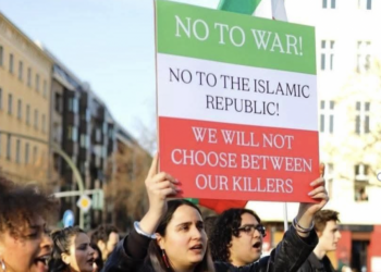 Solidarity Beyond Ideological Camps: Over 100 Iranians Reject the Choice Between War and Repression